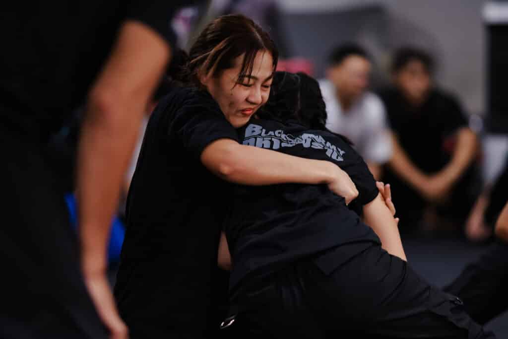 การปัดป้องและป้องกันตัว